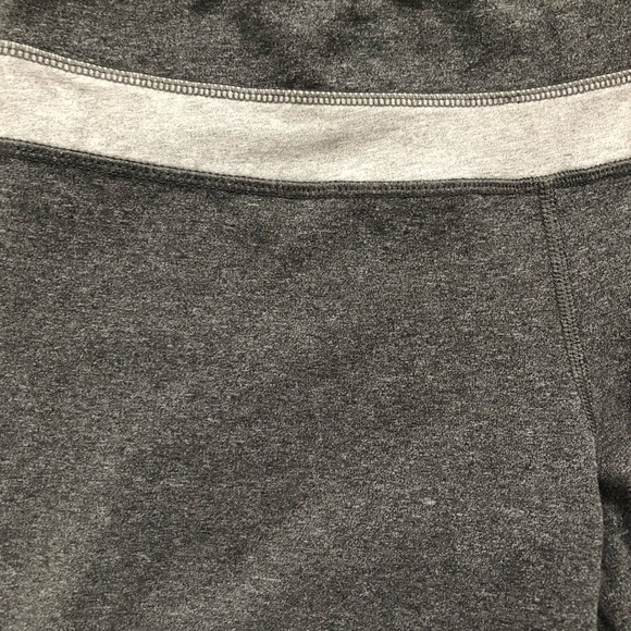 Lululemon Grey Stretchy Lounge Groove Pants Flare Leg Tall Long Women’s Size 6 - Picture 8 of 13